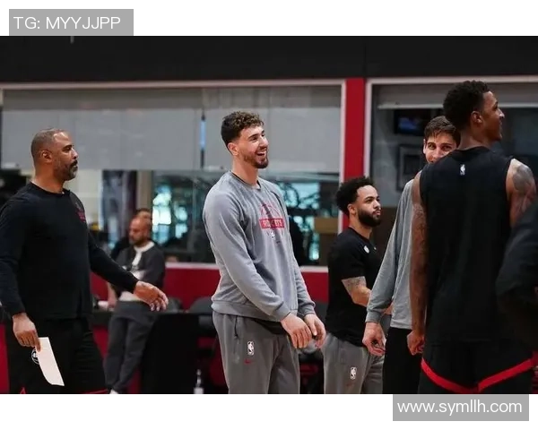 火箭队在激战中以132比127险胜勇士队展现强大团队合作与进攻火力